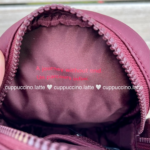🍁NWT🇨🇦RARE Lululemon Team Canada 22 Future Legacy Crossbody Bag in Red Merlot - Picture 7 of 10